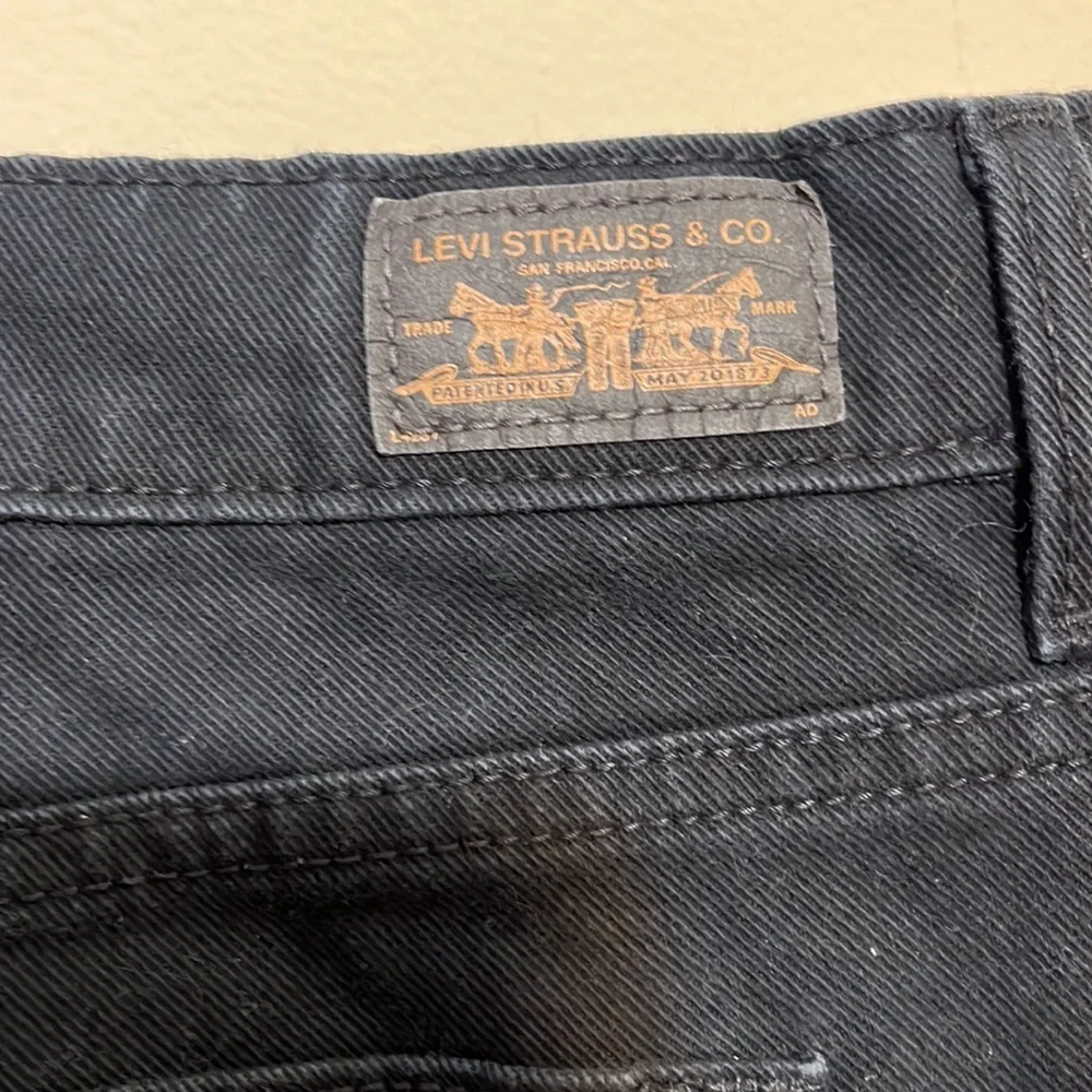Levi’s 515 Black Jean shorts. Size 12 - Picture 3 of 4